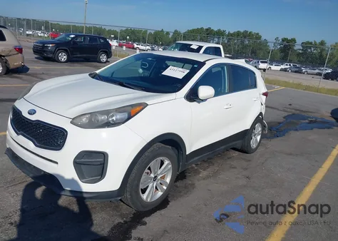 2018 Kia Sportage Lx z USA, uszkodzony, nr VIN KNDPM3AC8J7450632